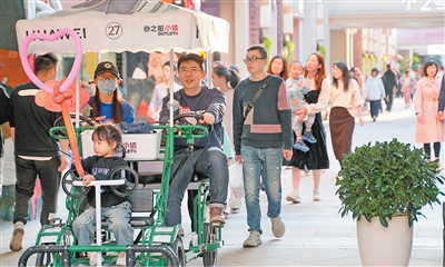 万通资本 实体店里探消费|大商场小商店 好逛就是竞争力